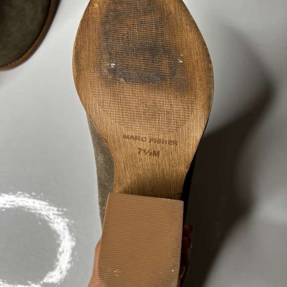 Marc Fisher Bellie Studded Suede Pull On Heeled Chelsea Boots Size 7.5 - Picture 4 of 8